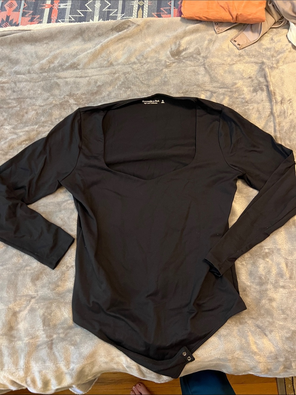 Abercrombie & Fitch Black Long-Sleeve Bodysuit size XL